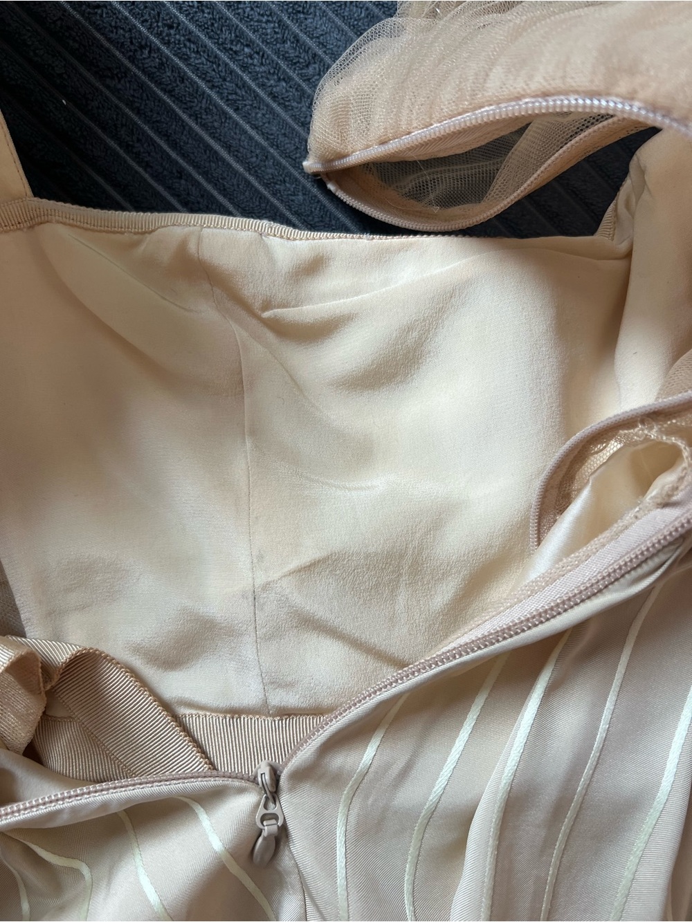 KHAITE Cream Pinstripe Puff-Sleeve Peplum Top - Picture 4 of 10